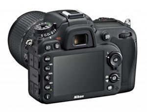 D7100