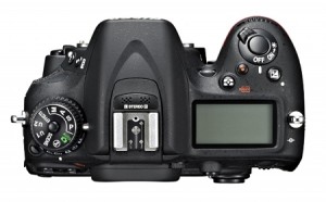D7100
