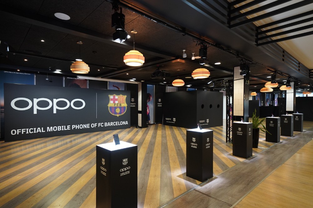 OPPO宣布，在接下來的三年裡將繼續成為西班牙足球甲級聯賽巴塞隆納足球俱樂部的合作夥伴，同時在巴薩的坎普諾體育場舉行的發表會中發布了OPPO-Reno巴薩限量版全新手機。